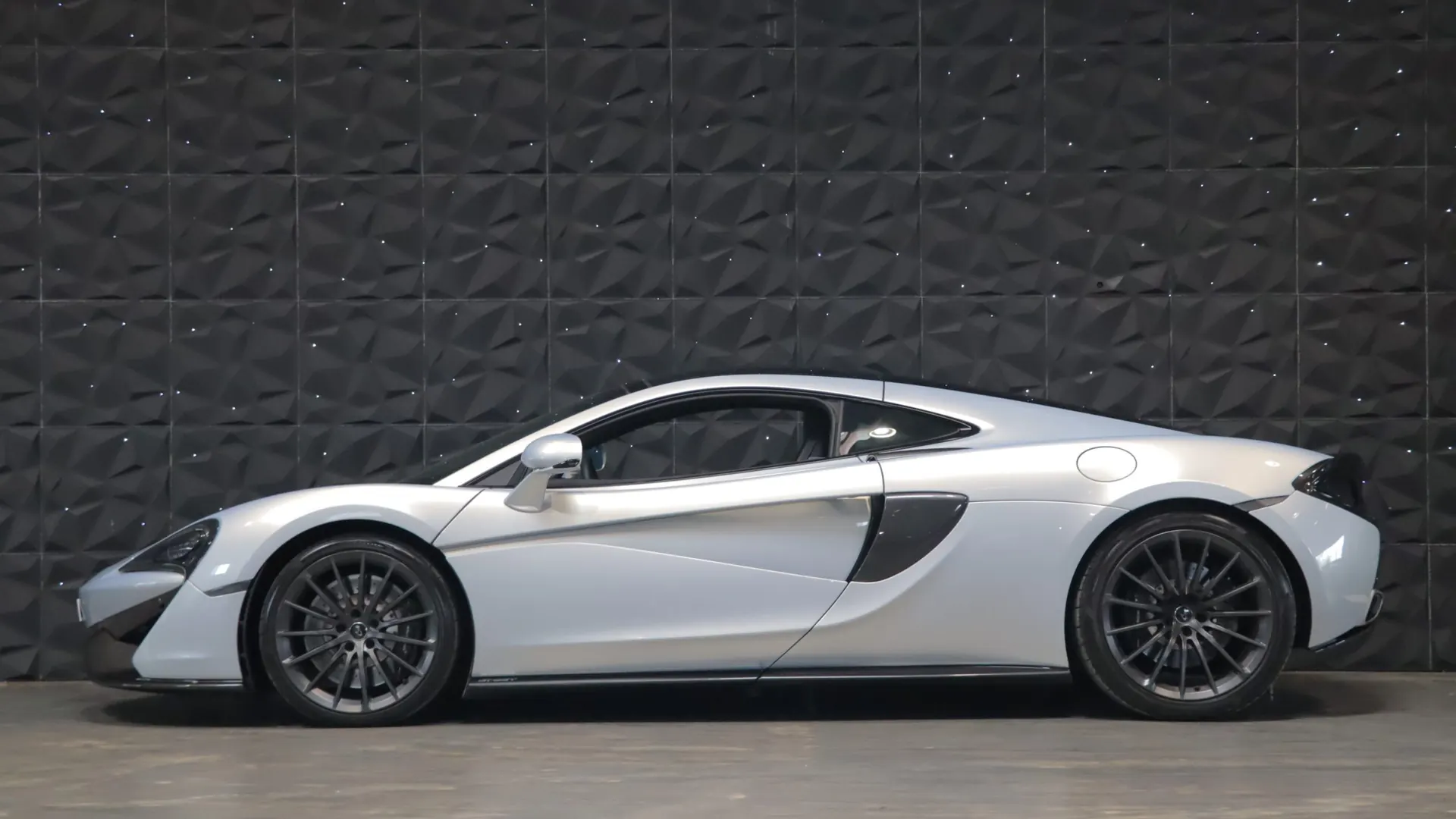 McLaren 570GT — photo 5