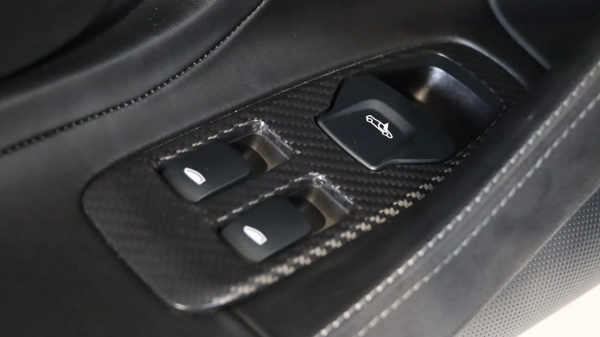 McLaren 570GT — photo 11