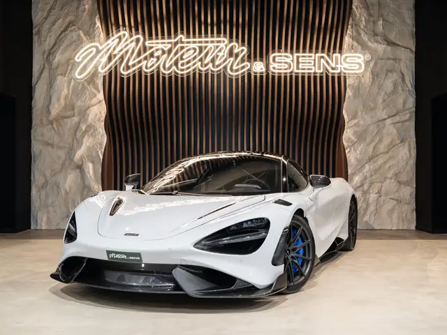 McLaren 765LT