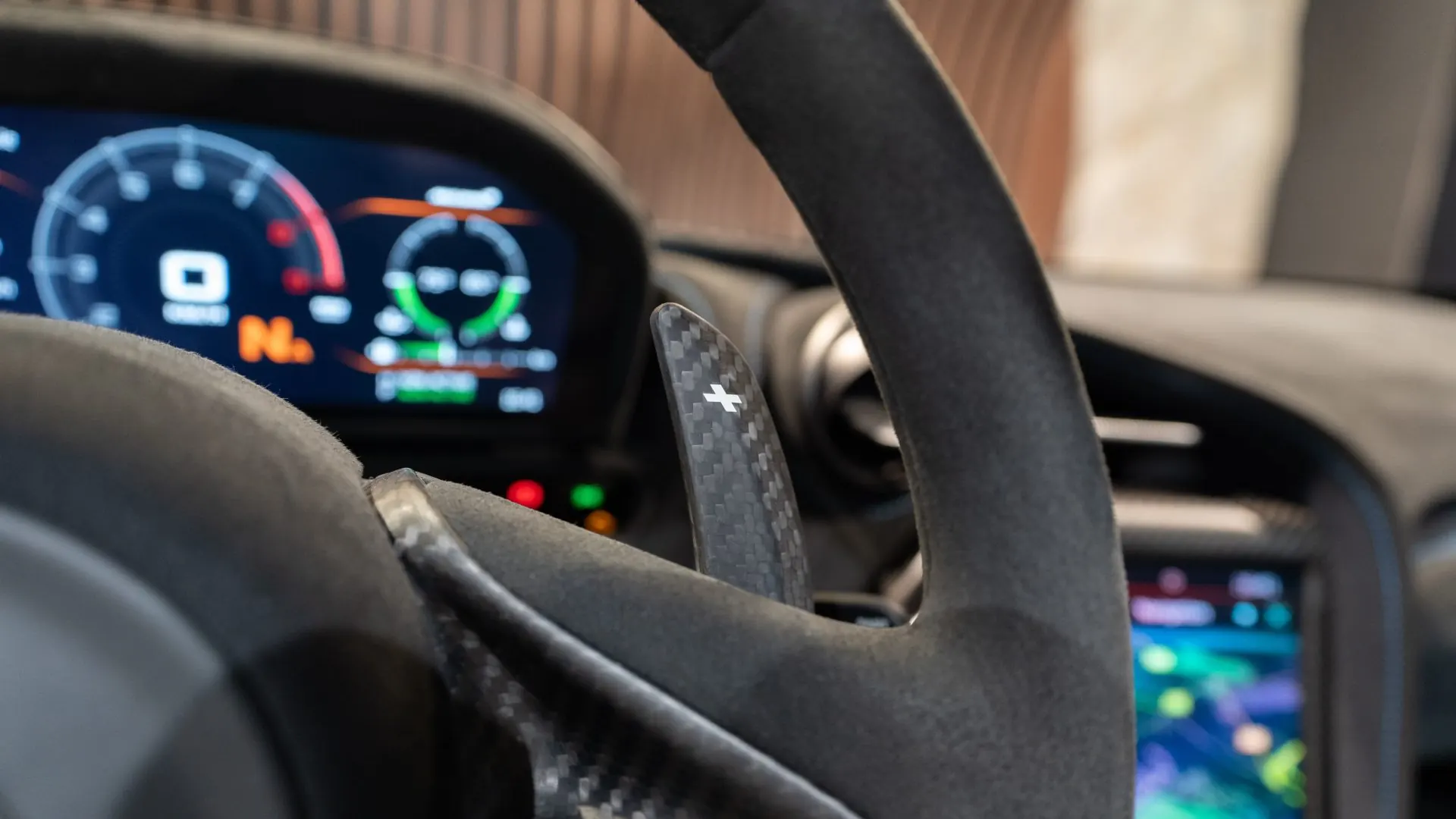 McLaren 765LT — photo 19