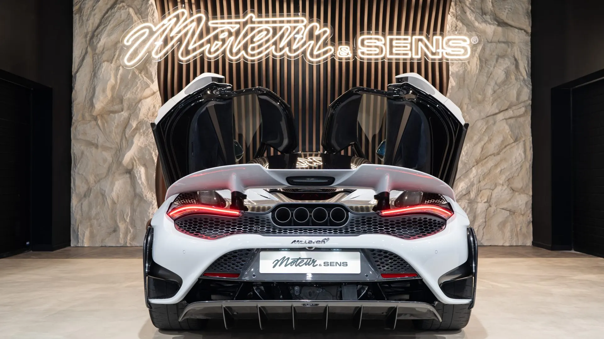 McLaren 765LT — photo 38