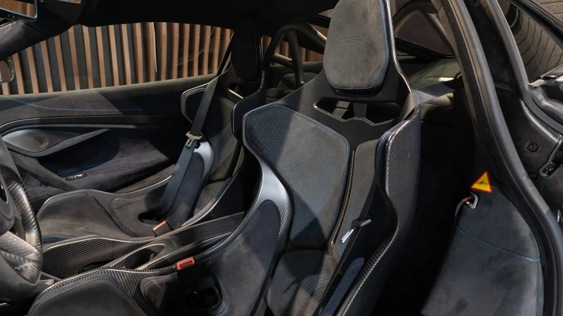 McLaren 765LT — photo 7