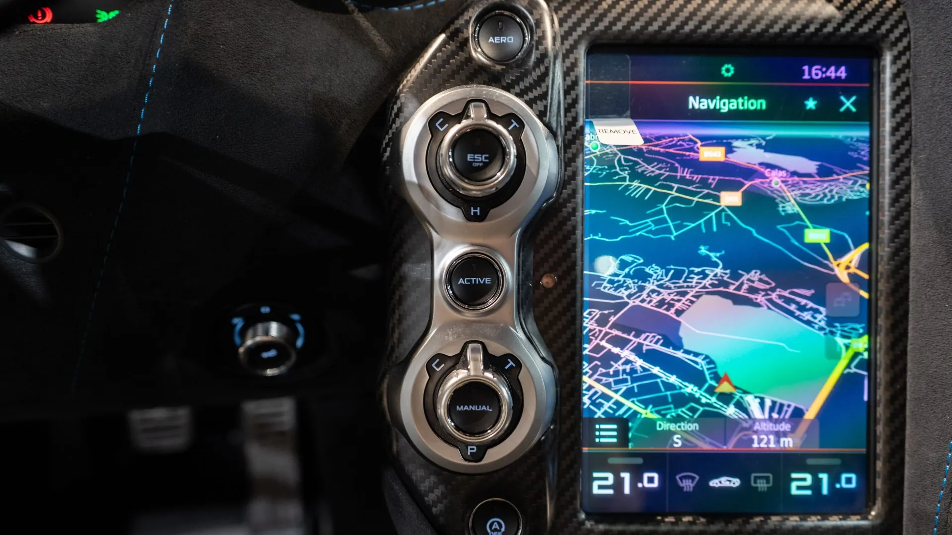 McLaren 765LT — photo 31