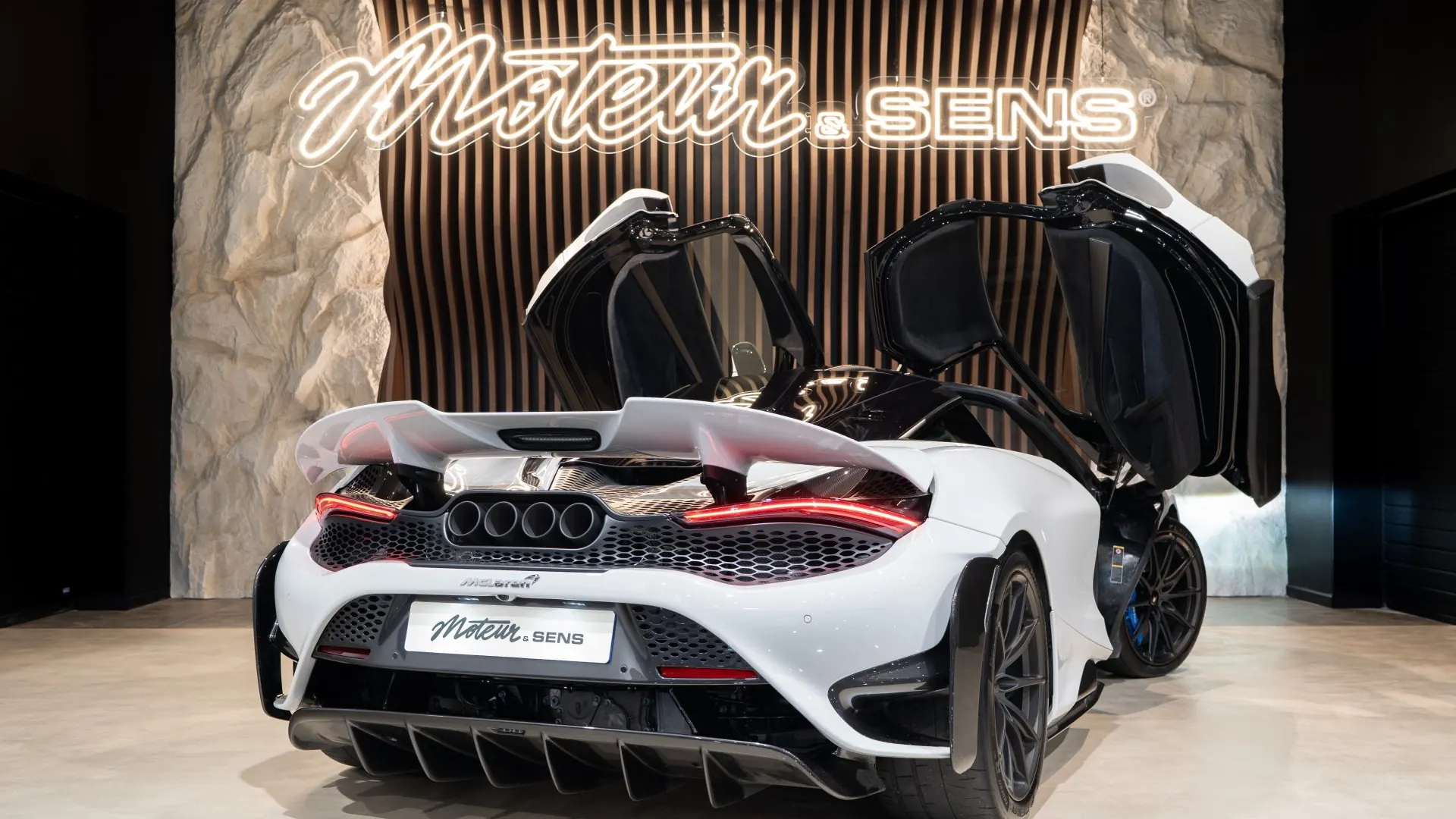 McLaren 765LT — photo 36