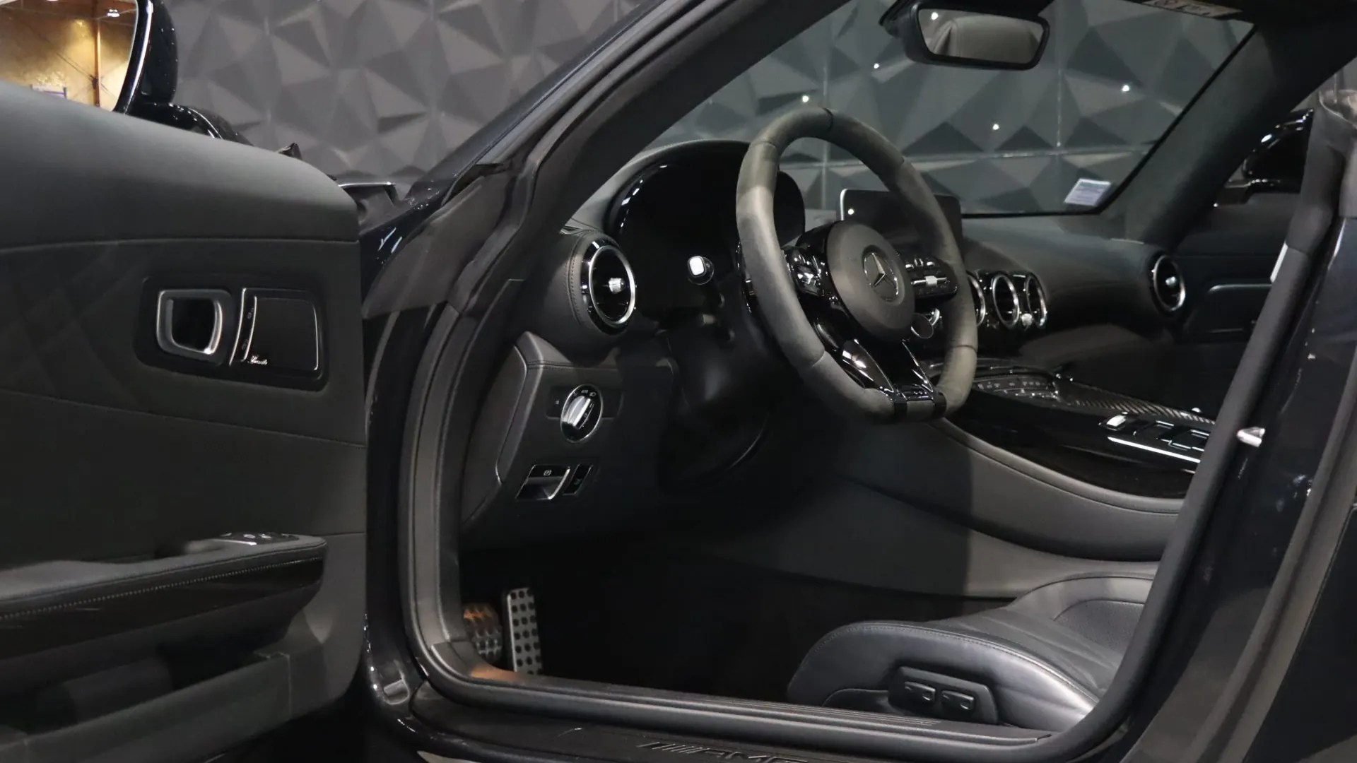 Mercedes AMG — photo 9