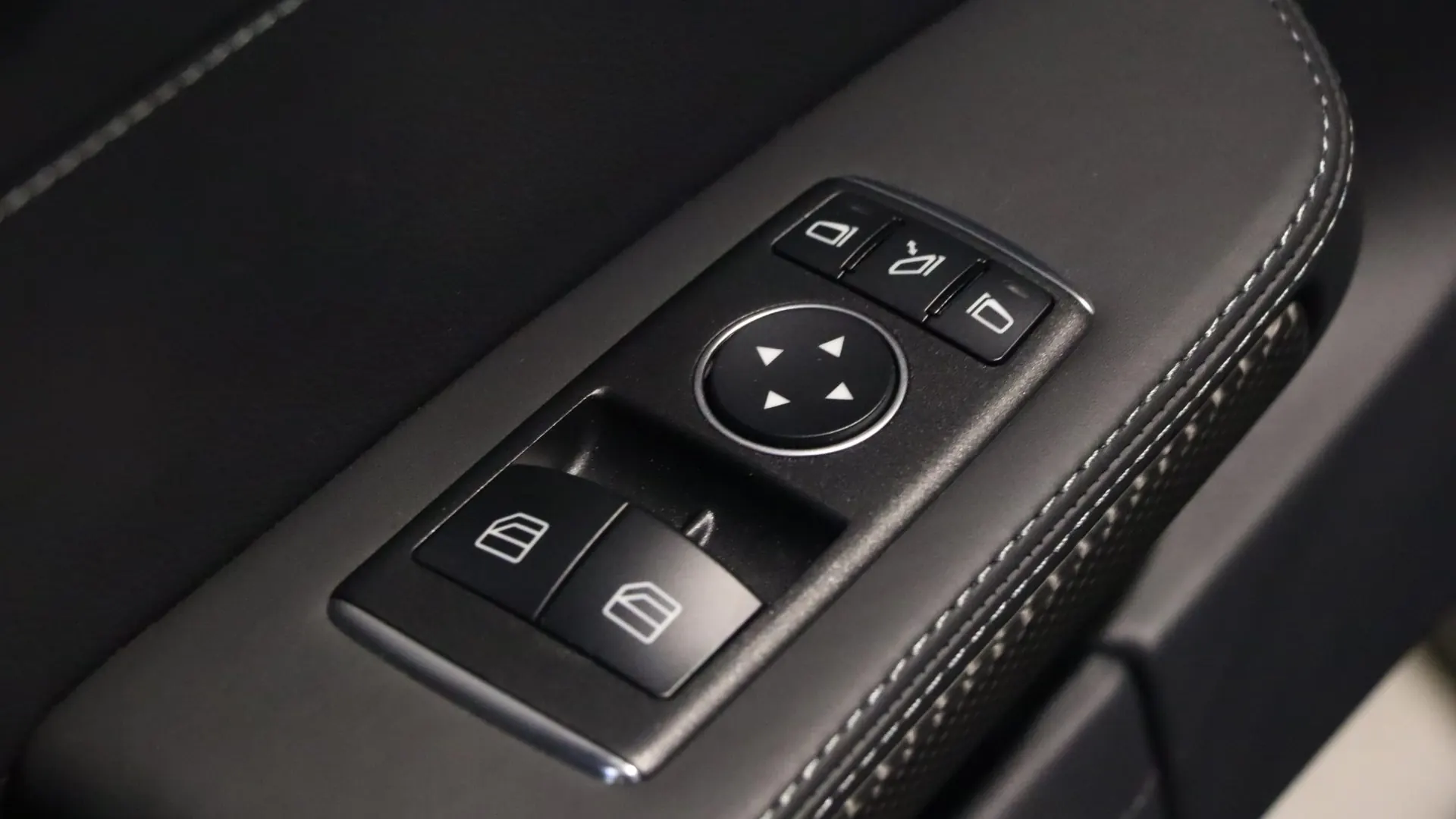 Mercedes AMG — photo 12