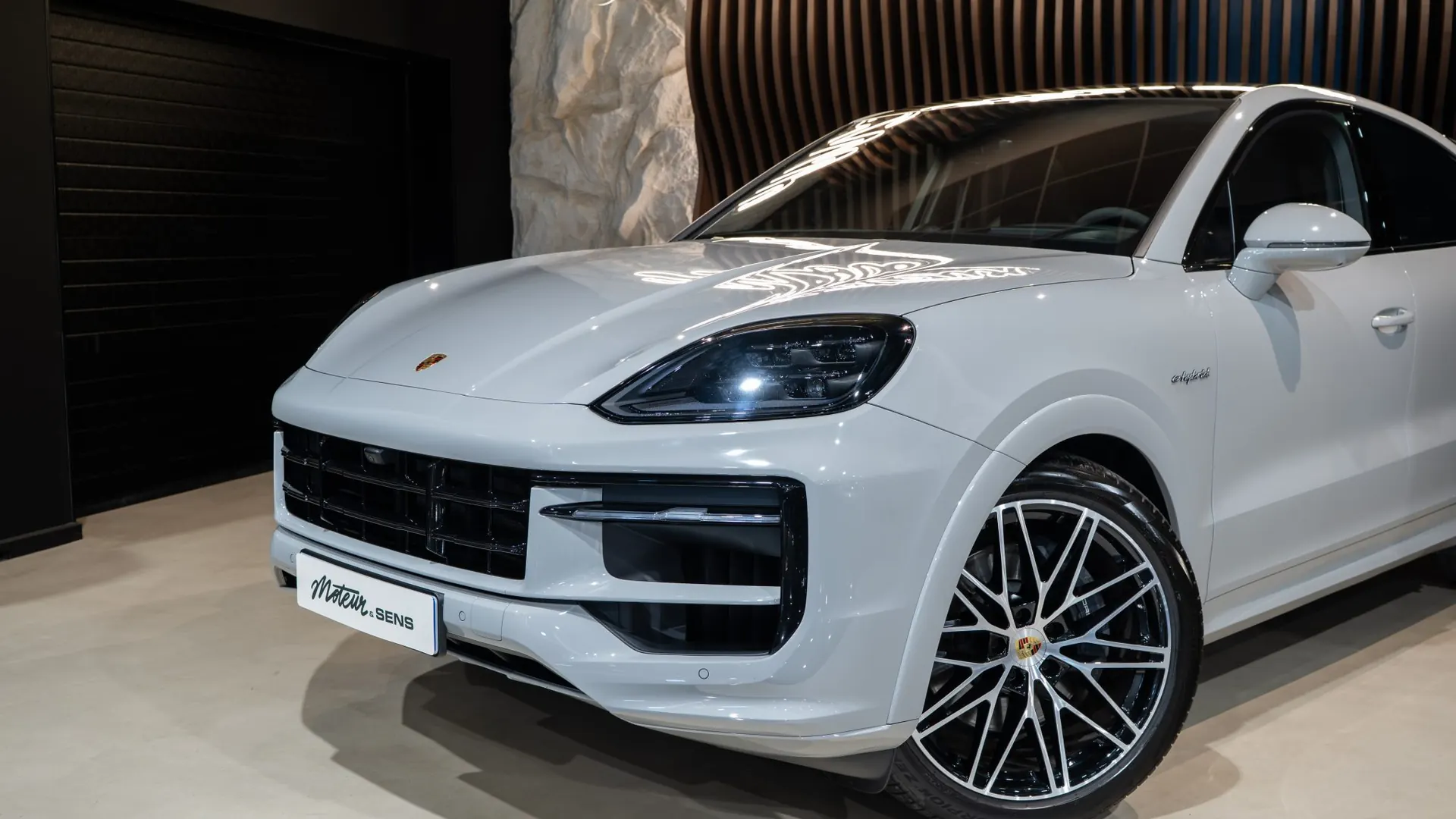 Porsche Cayenne — photo 40