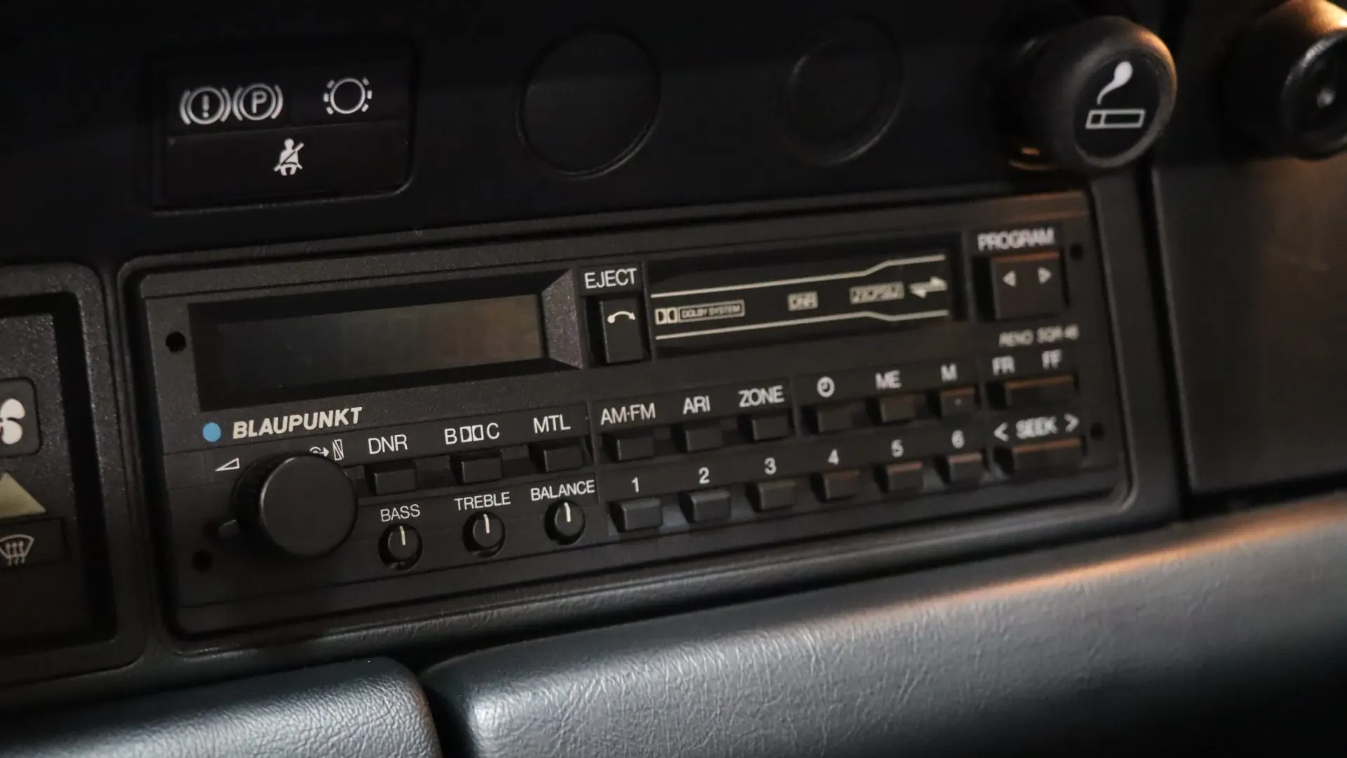 Porsche 911 — photo 19