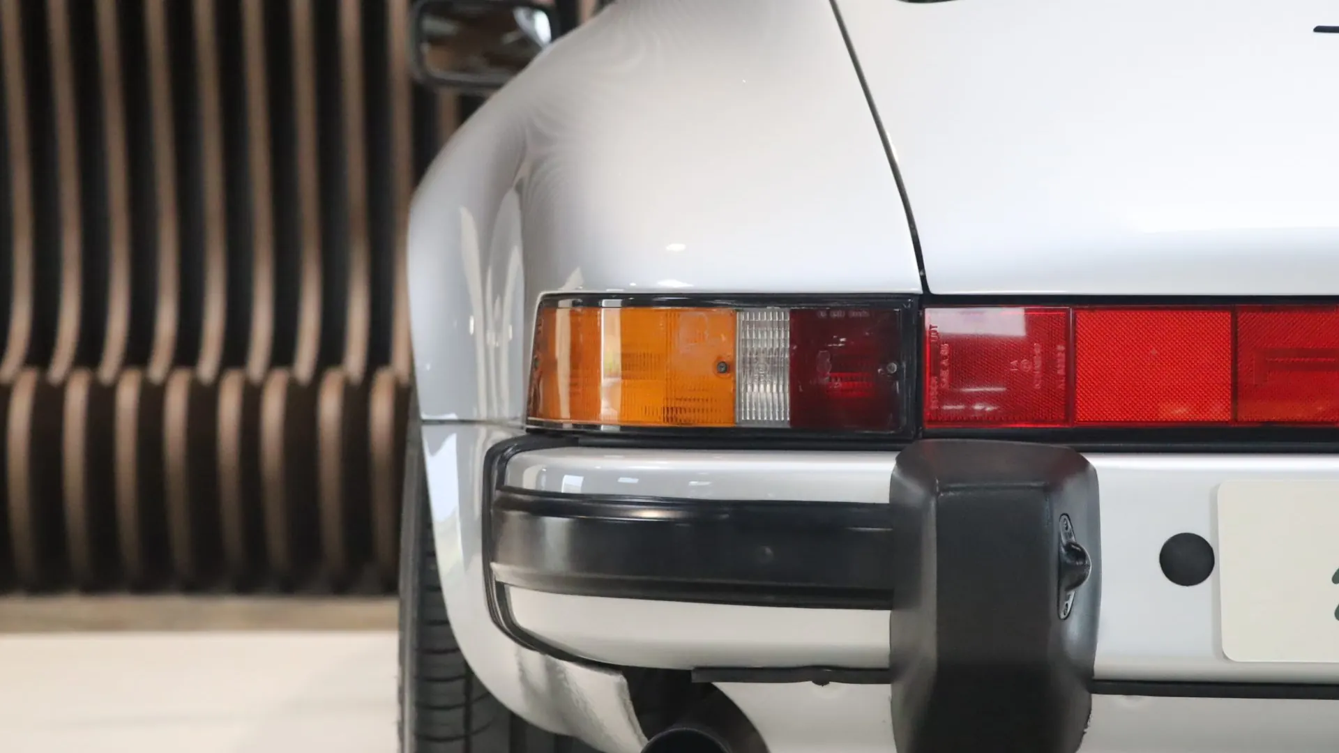 Porsche 911 — photo 39