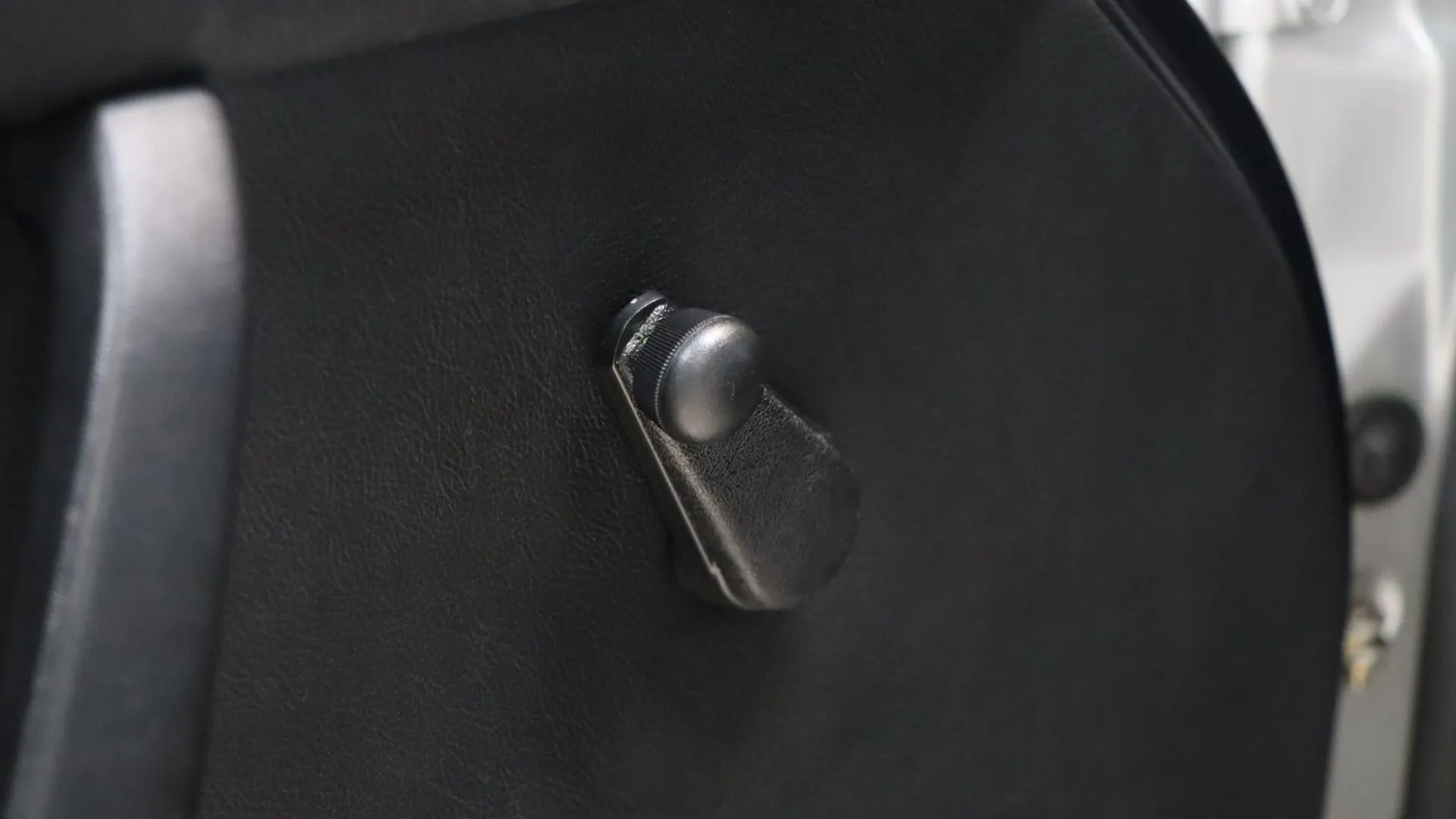 Porsche 911 — photo 12