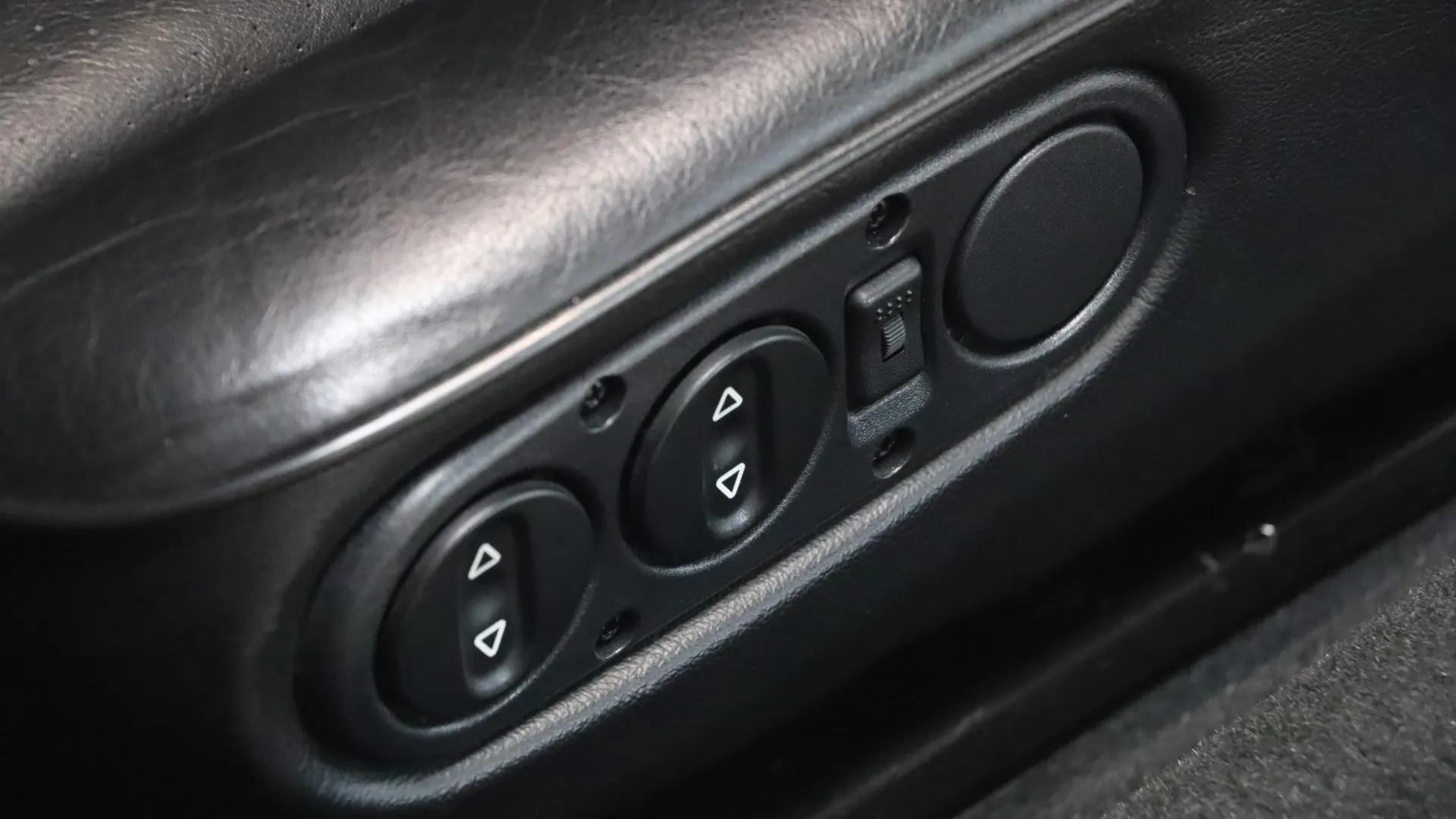 Porsche 911 — photo 13