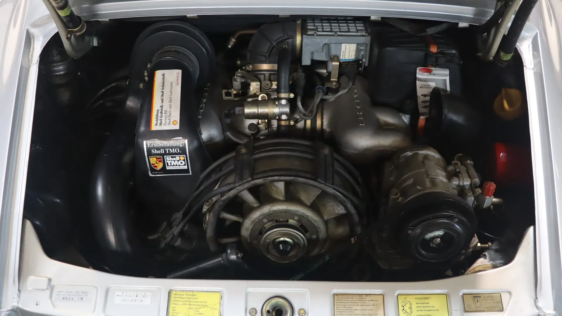 Porsche 911 — photo 36