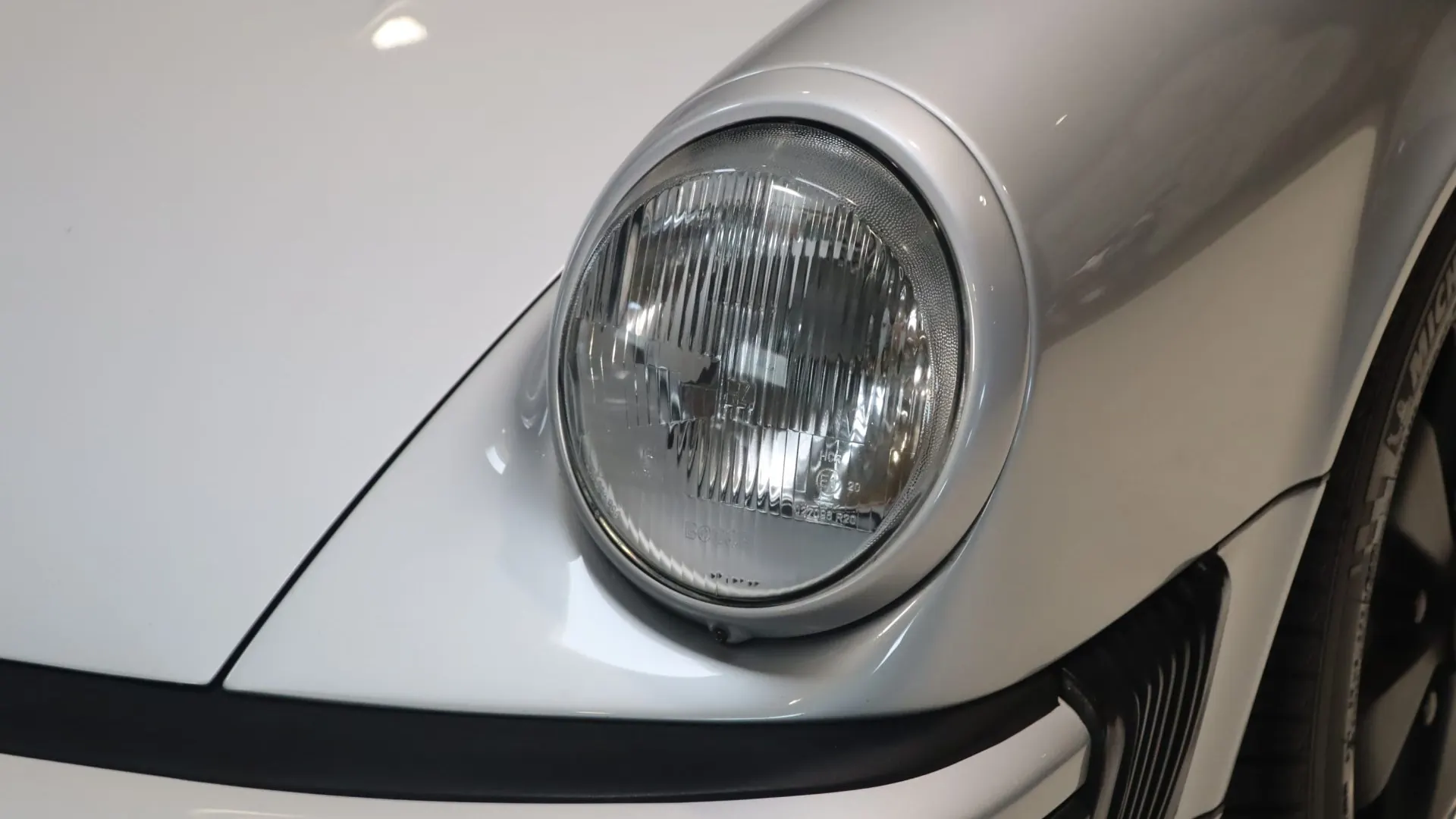 Porsche 911 — photo 26