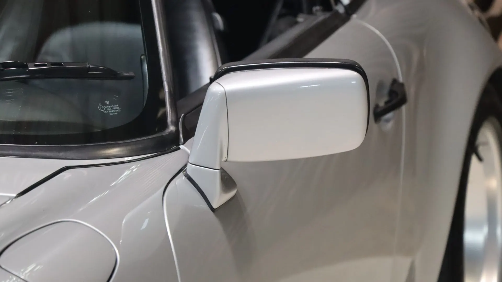 Porsche 911 — photo 31