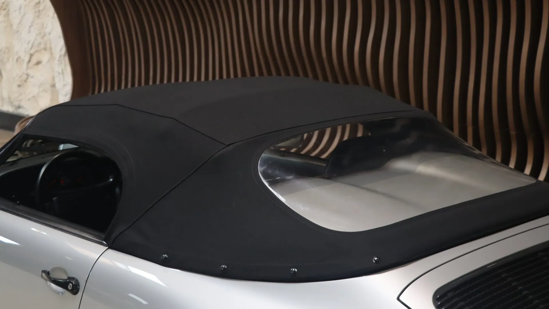 Porsche 911 — photo 34