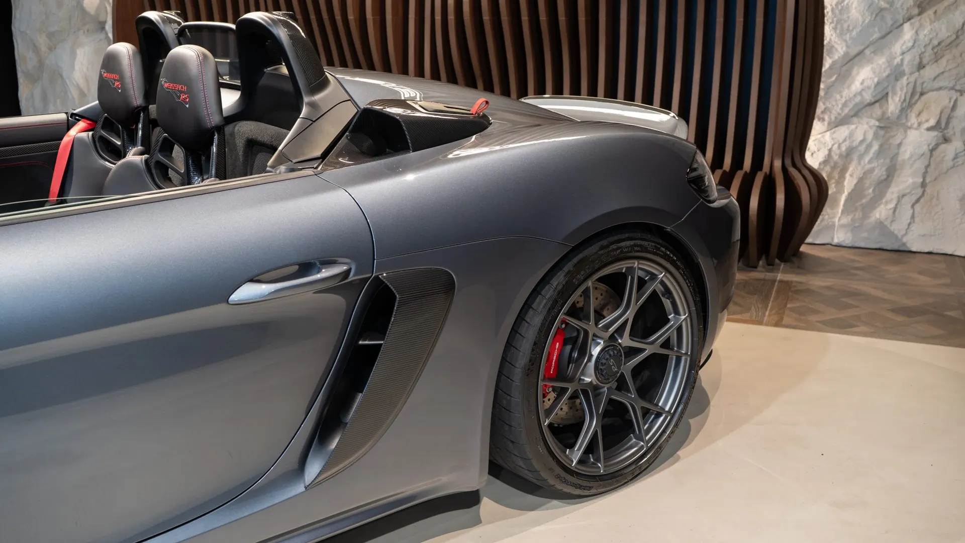 Porsche 718 — photo 39