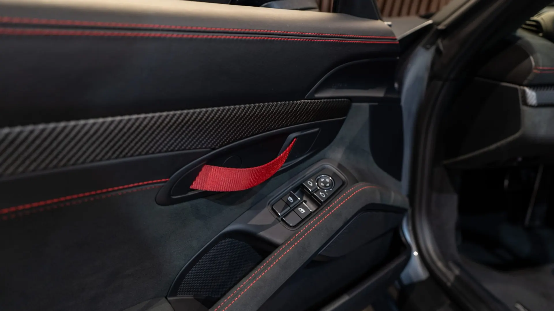 Porsche 718 — photo 13