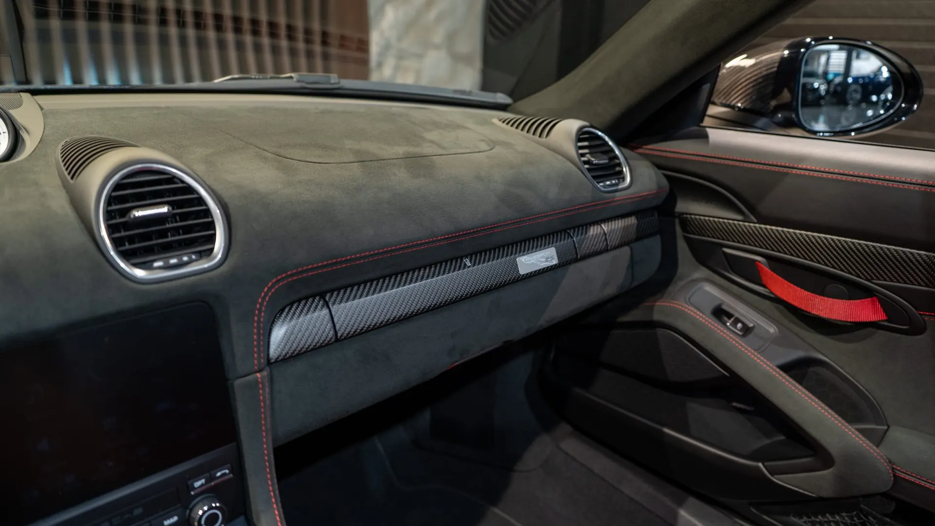 Porsche 718 — photo 19