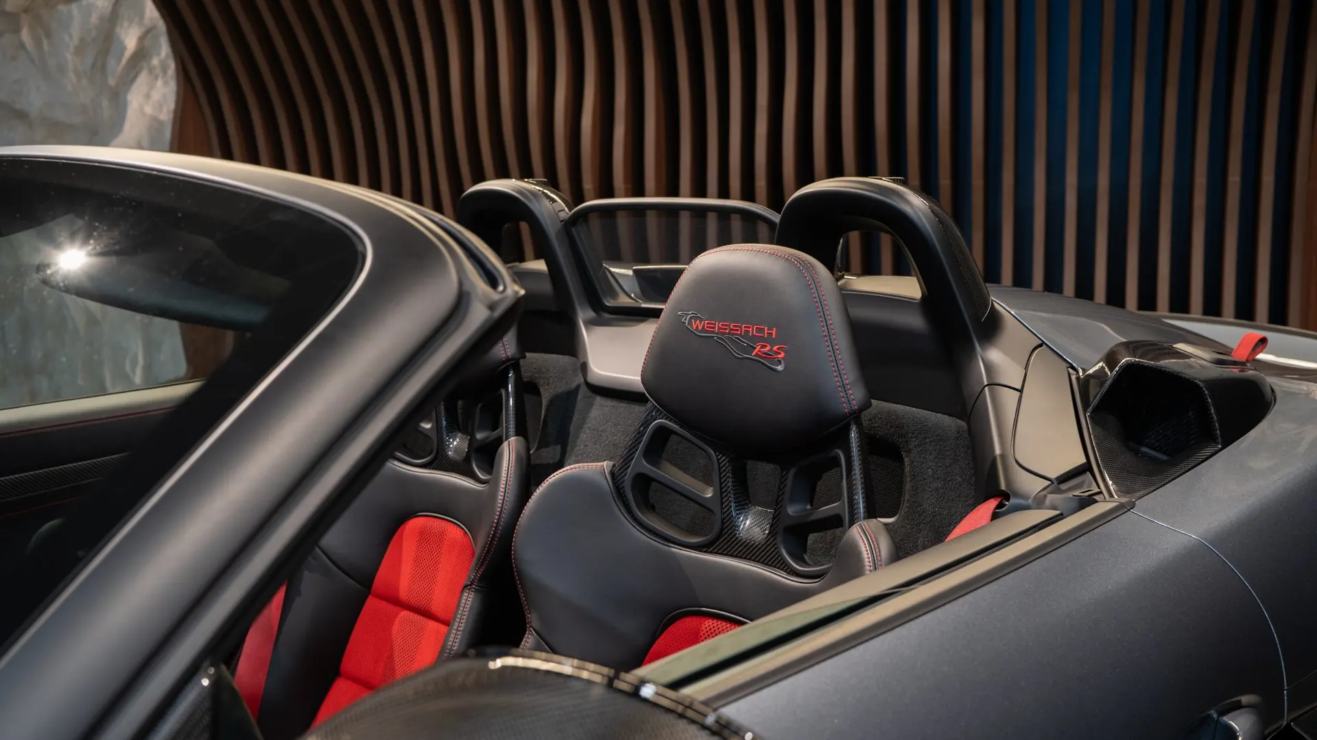 Porsche 718 — photo 37