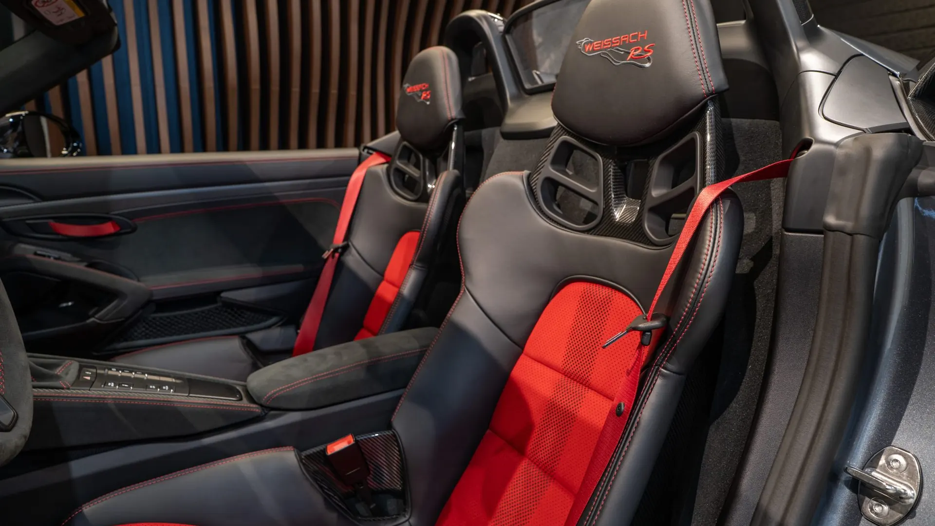 Porsche 718 — photo 7