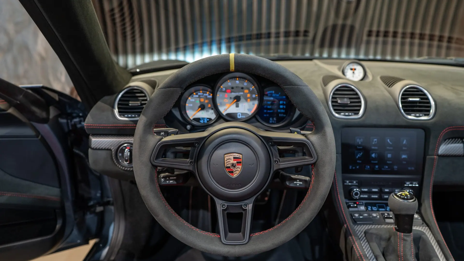 Porsche 718 — photo 10