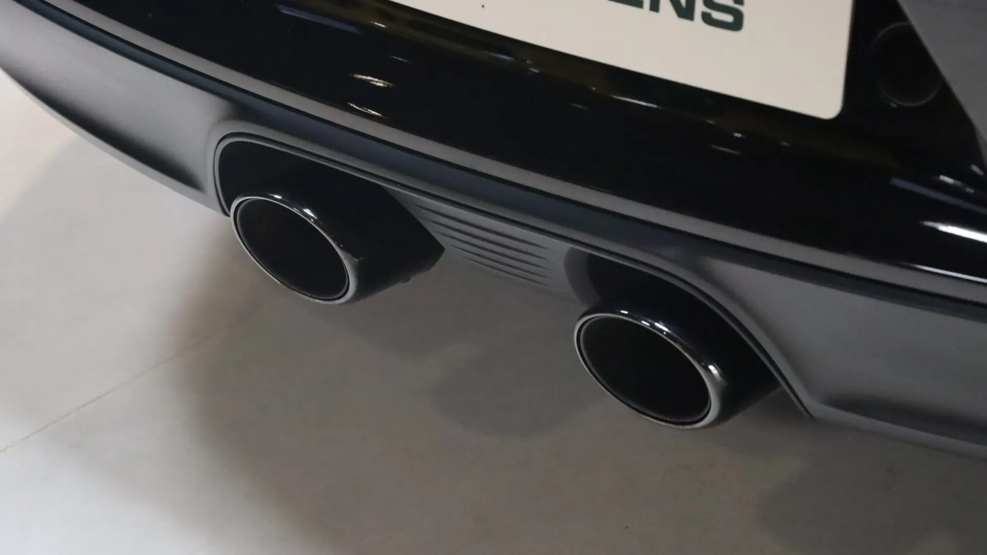 Porsche 911 — photo 47