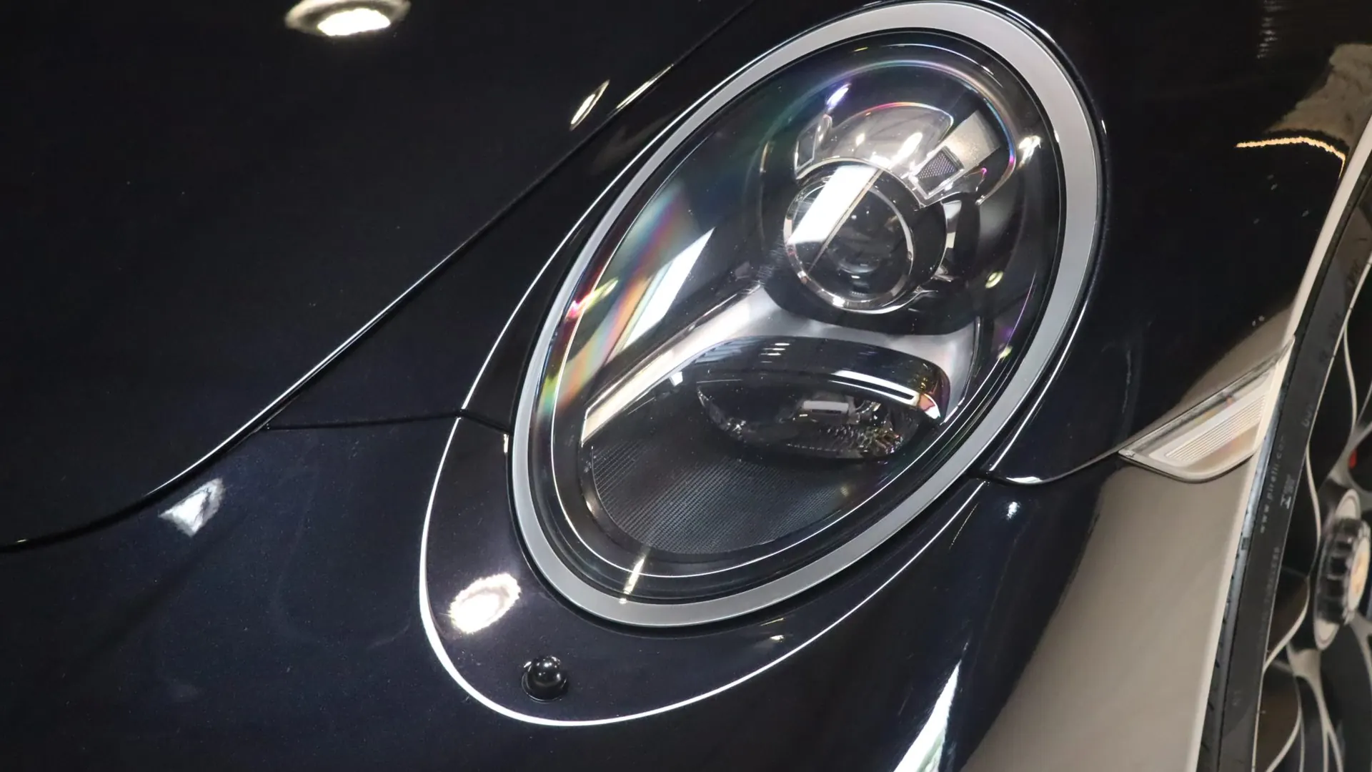 Porsche 911 — photo 41
