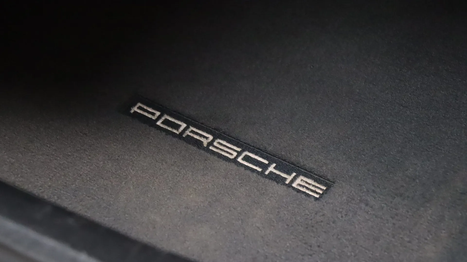 Porsche 911 — photo 14