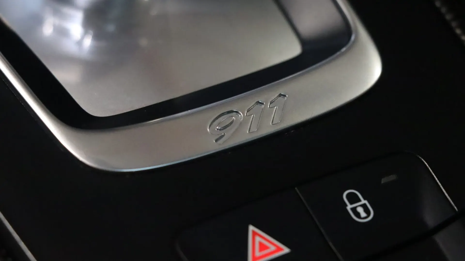 Porsche 911 — photo 32