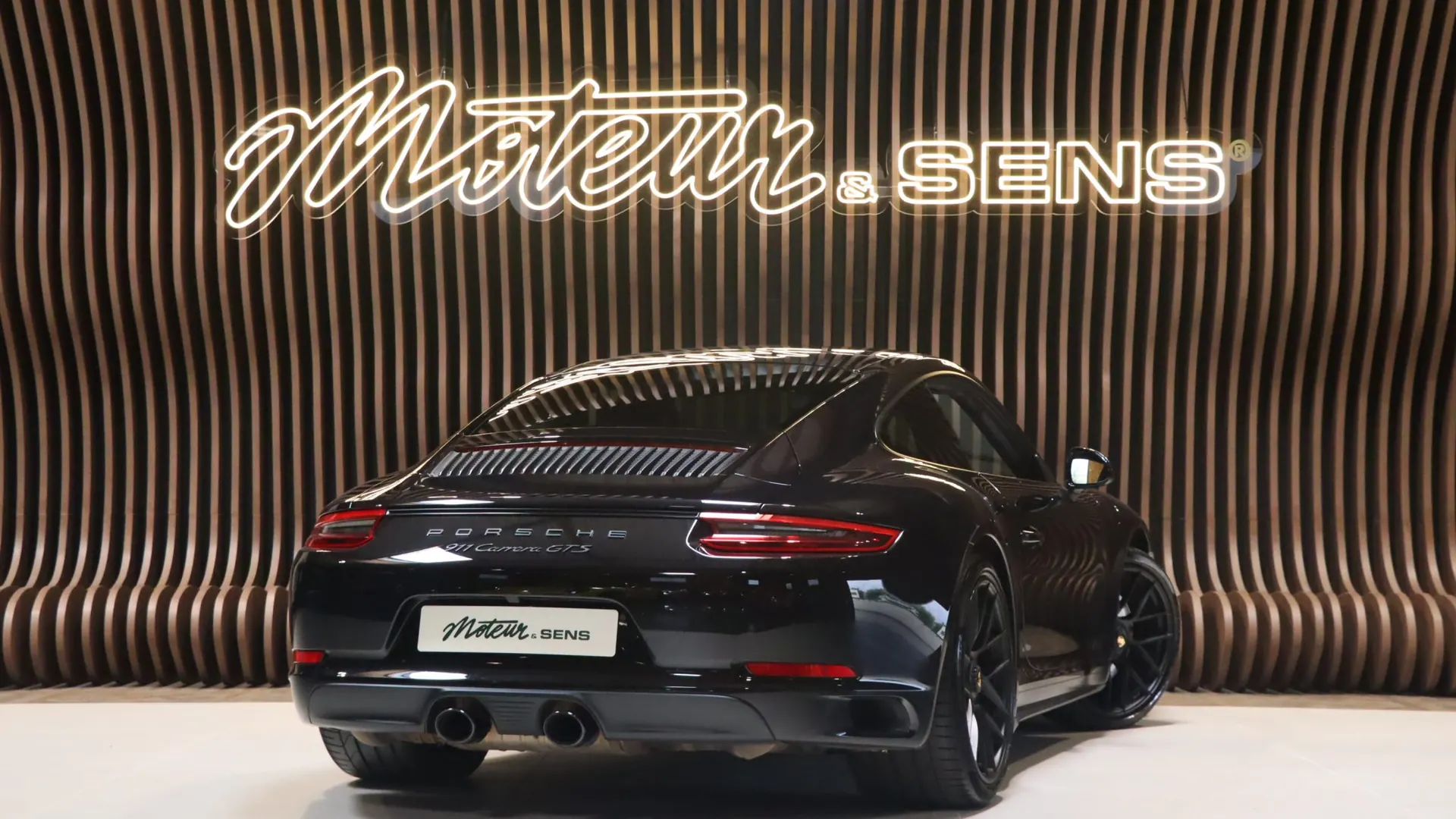 Porsche 911 — photo 2