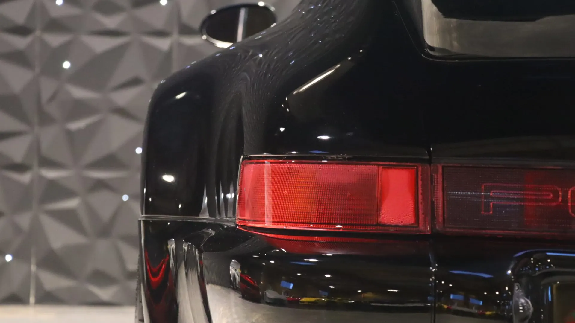 Porsche 911 — photo 45