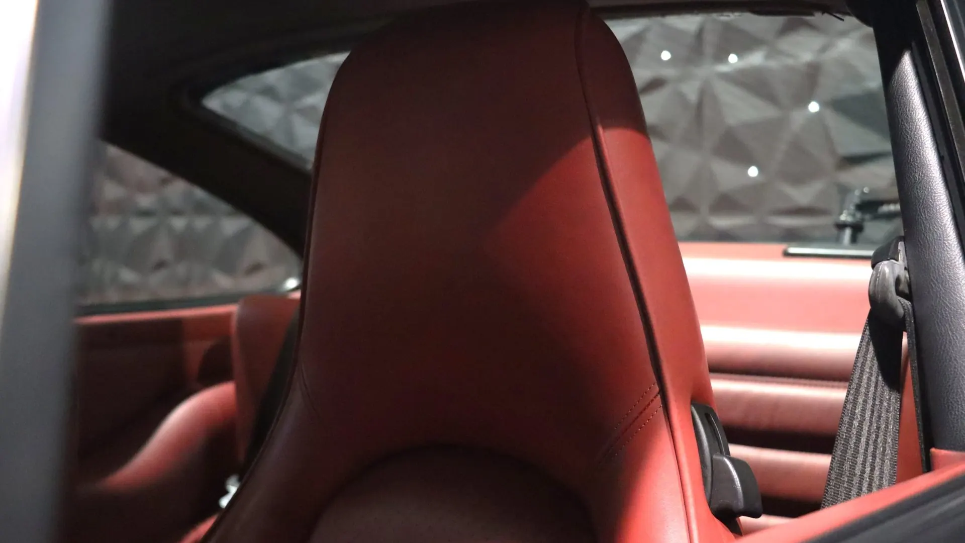 Porsche 911 — photo 27