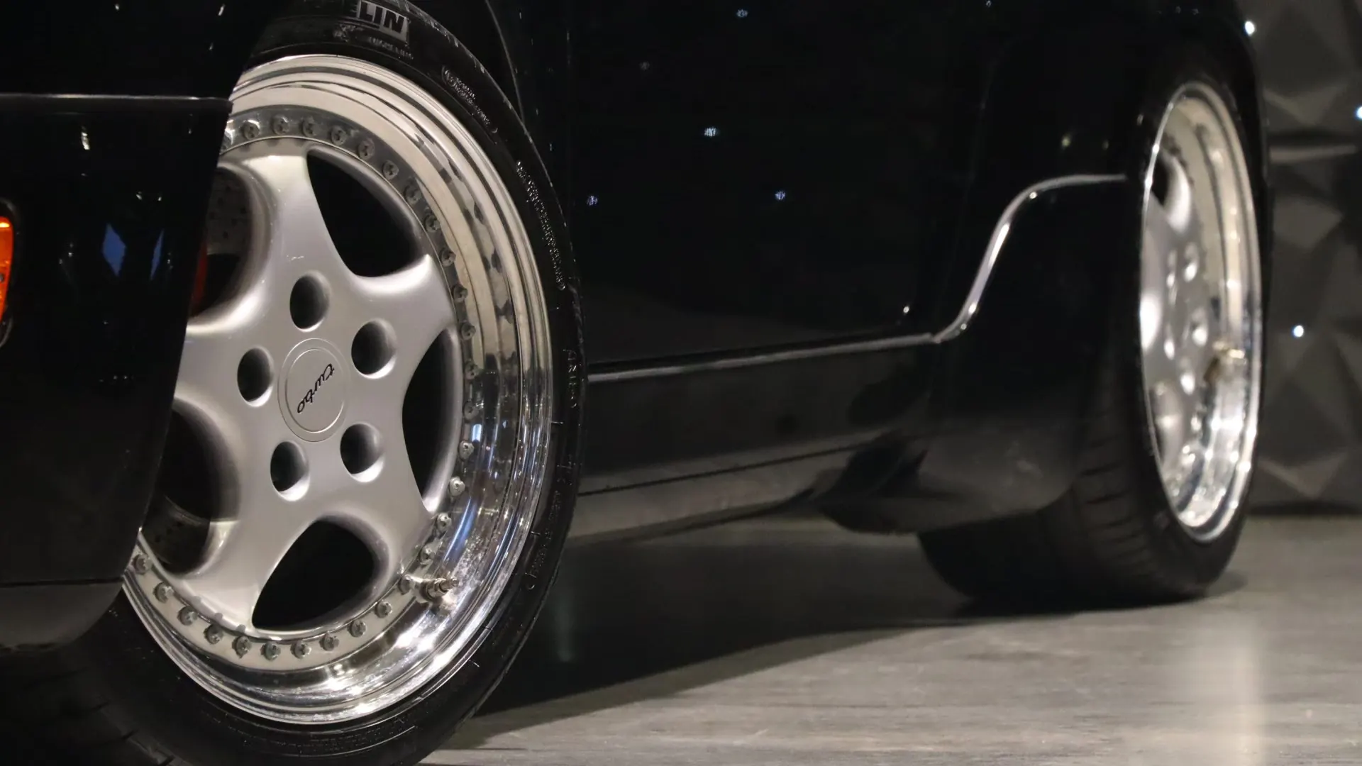 Porsche 911 — photo 35
