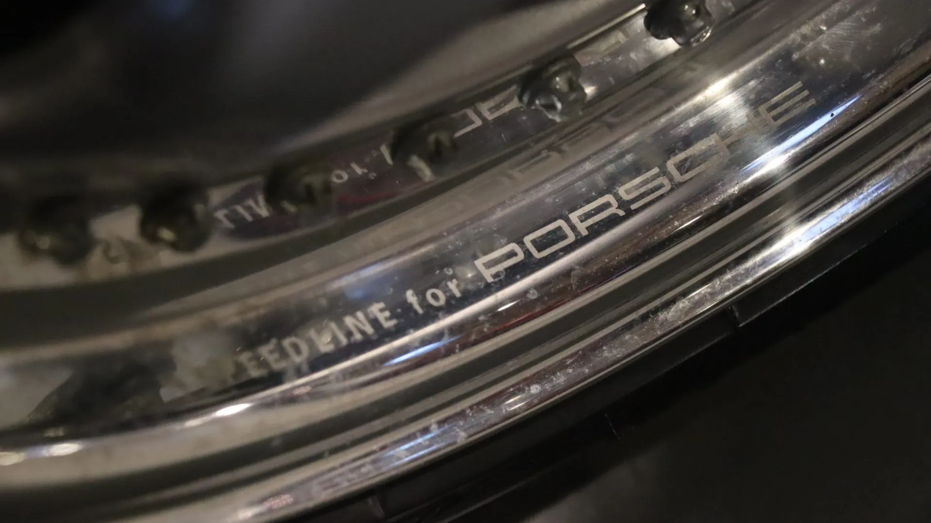 Porsche 911 — photo 38