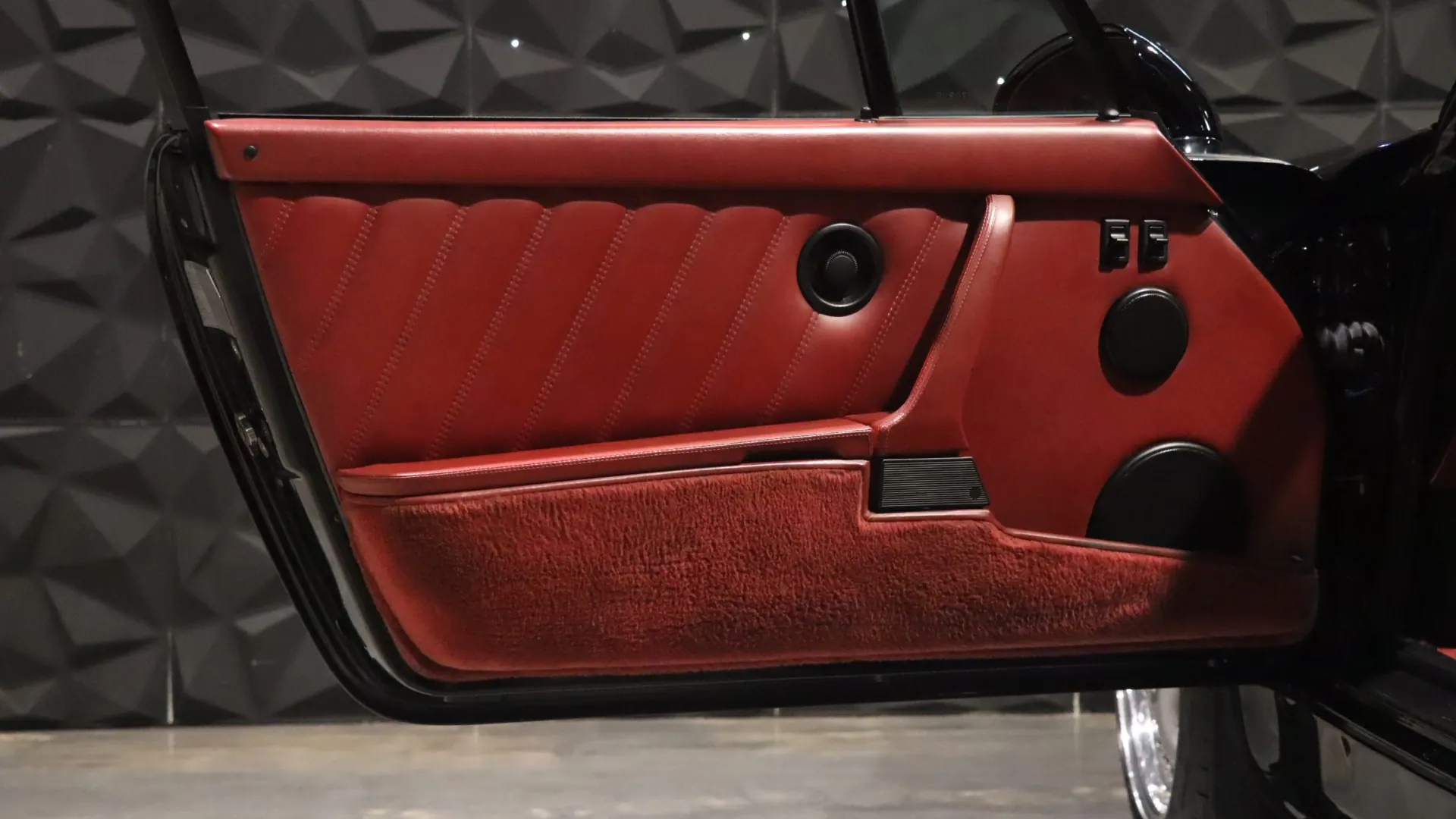 Porsche 911 — photo 10