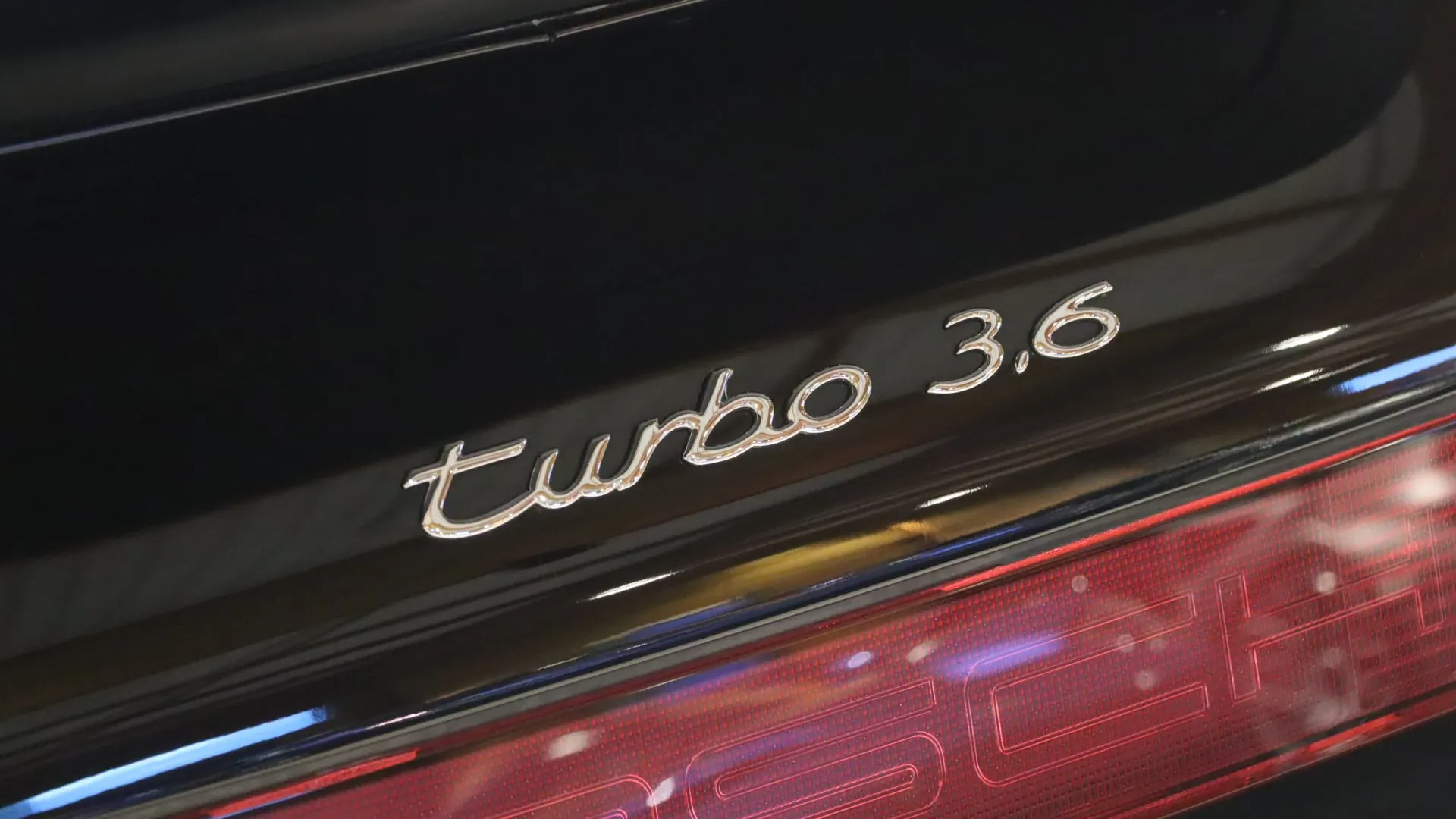 Porsche 911 — photo 47