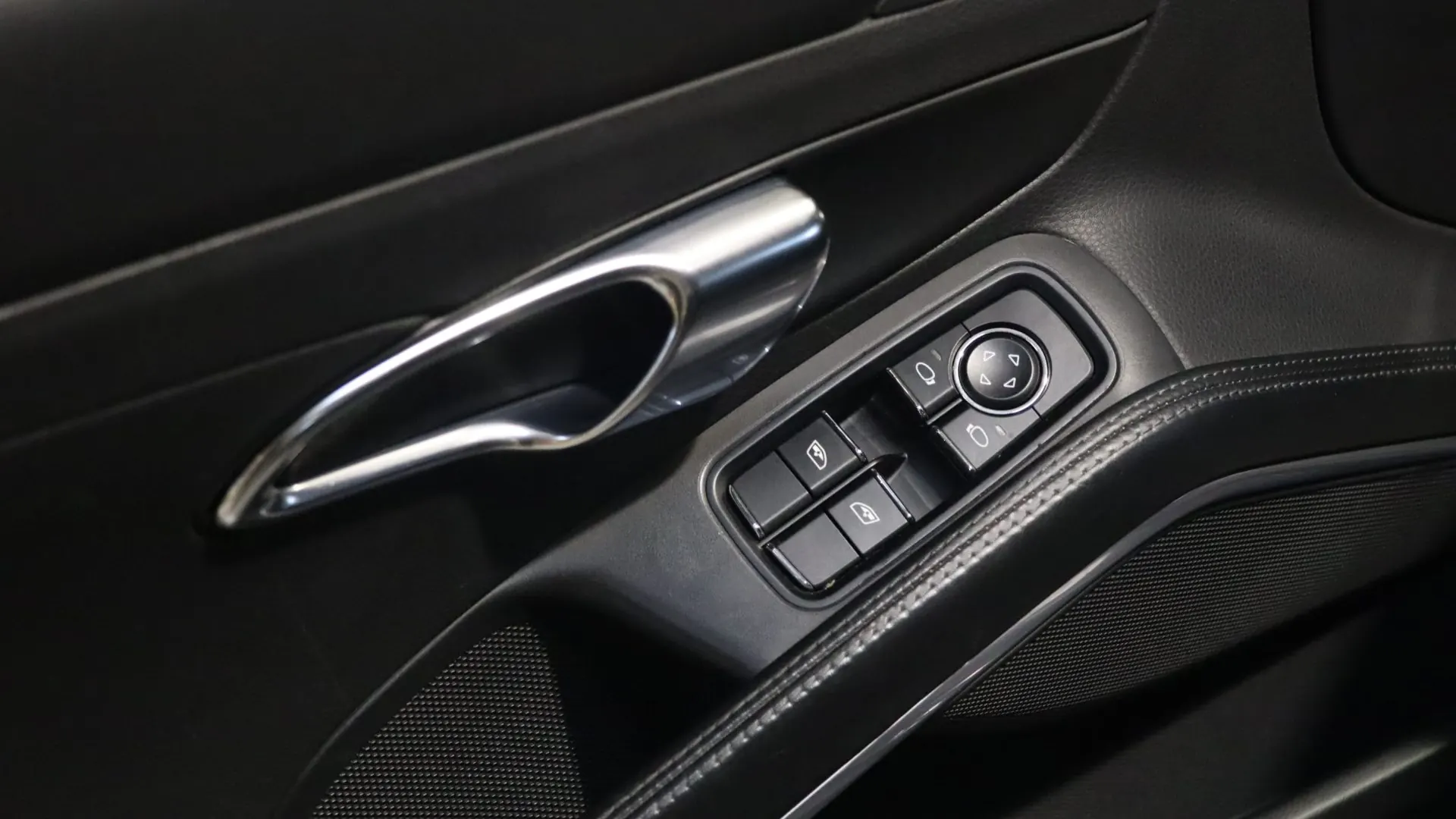 Porsche 911 — photo 11