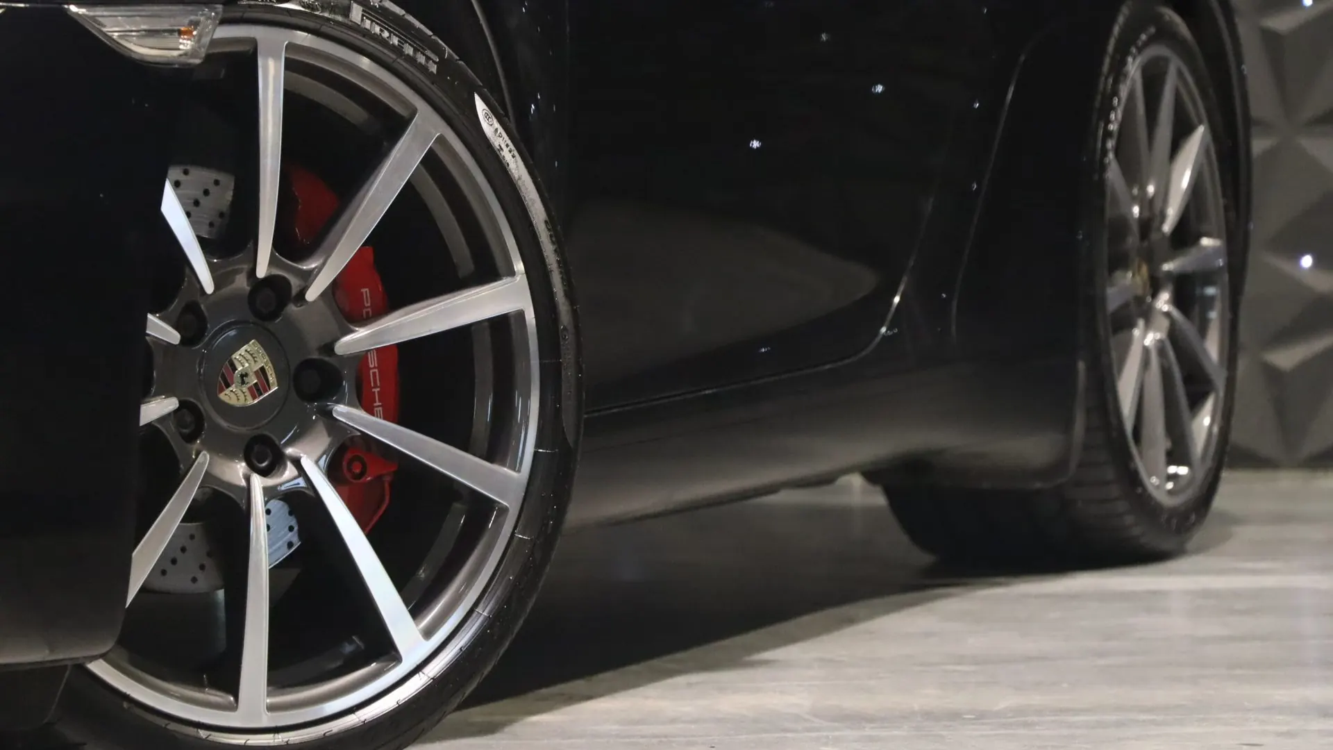 Porsche 911 — photo 39