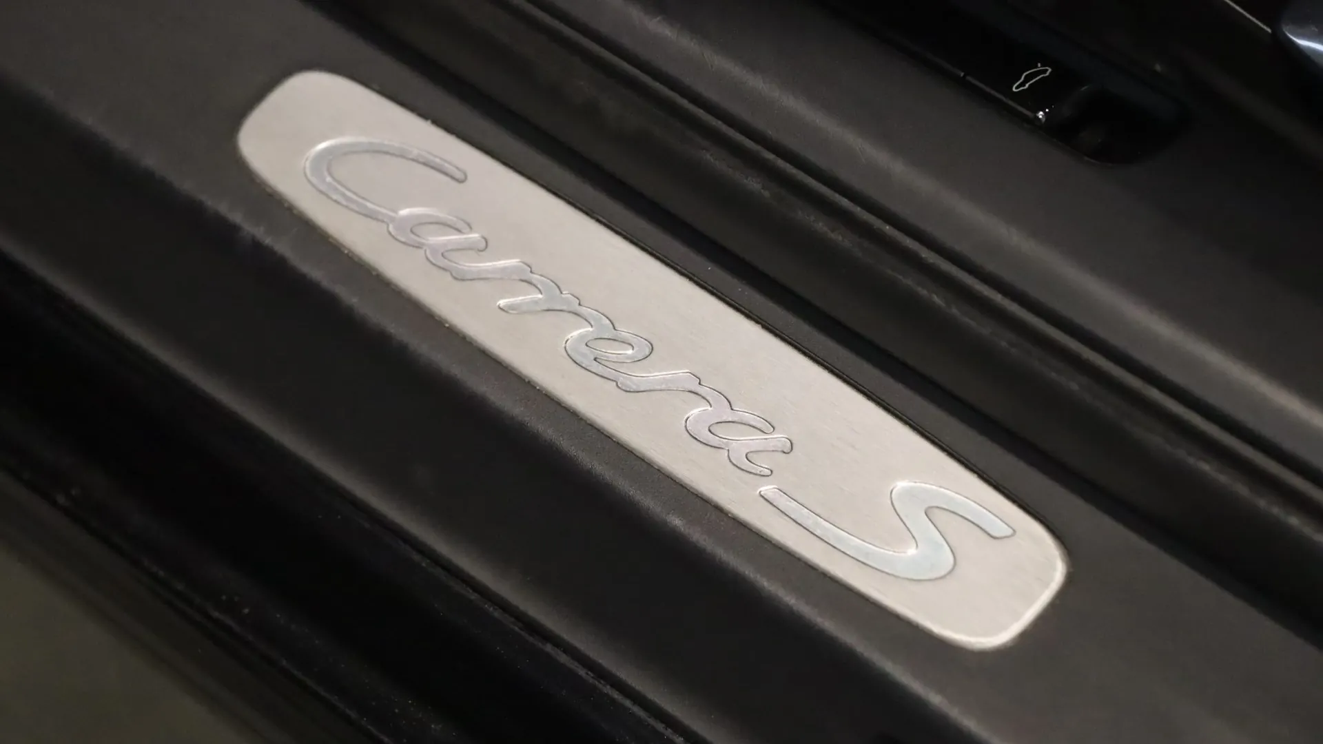 Porsche 911 — photo 12