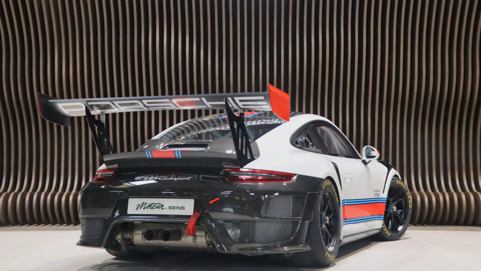 Porsche 911 — photo 2