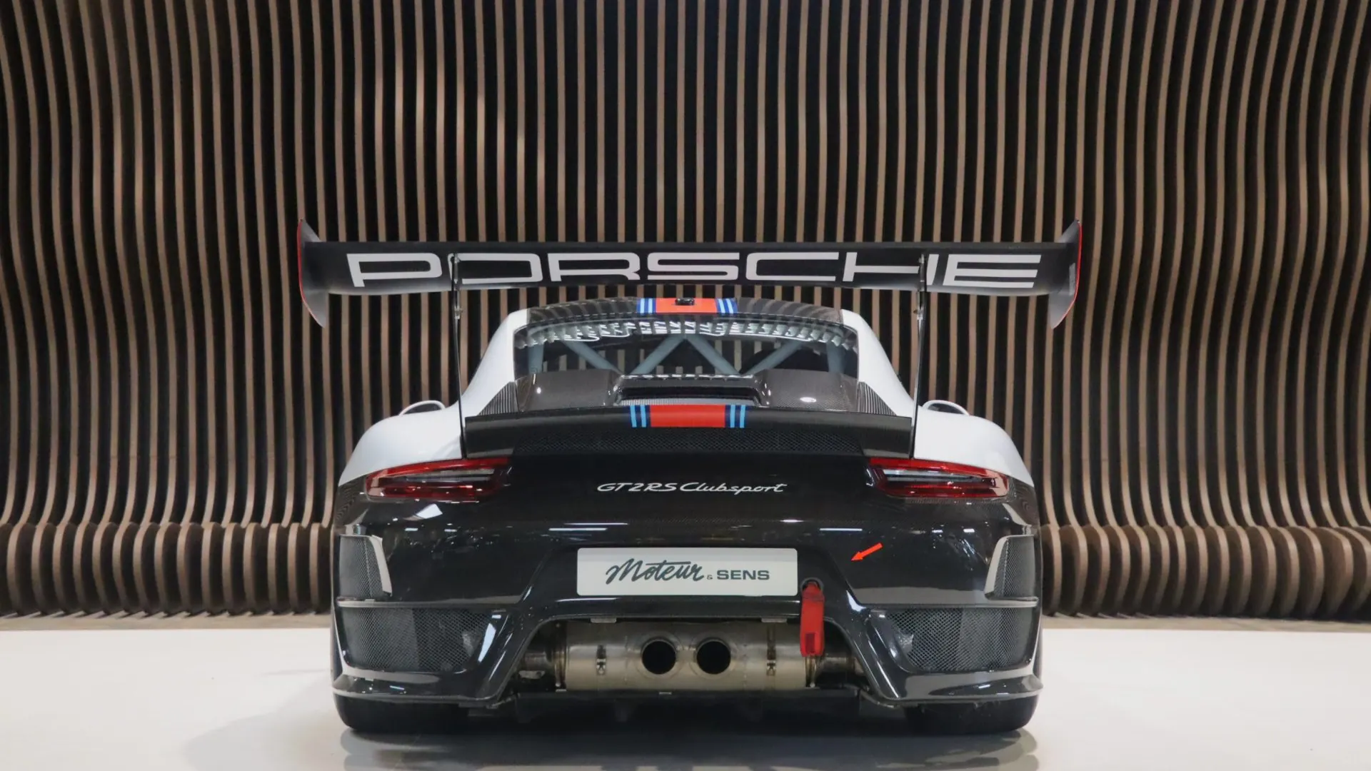 Porsche 911 — photo 4