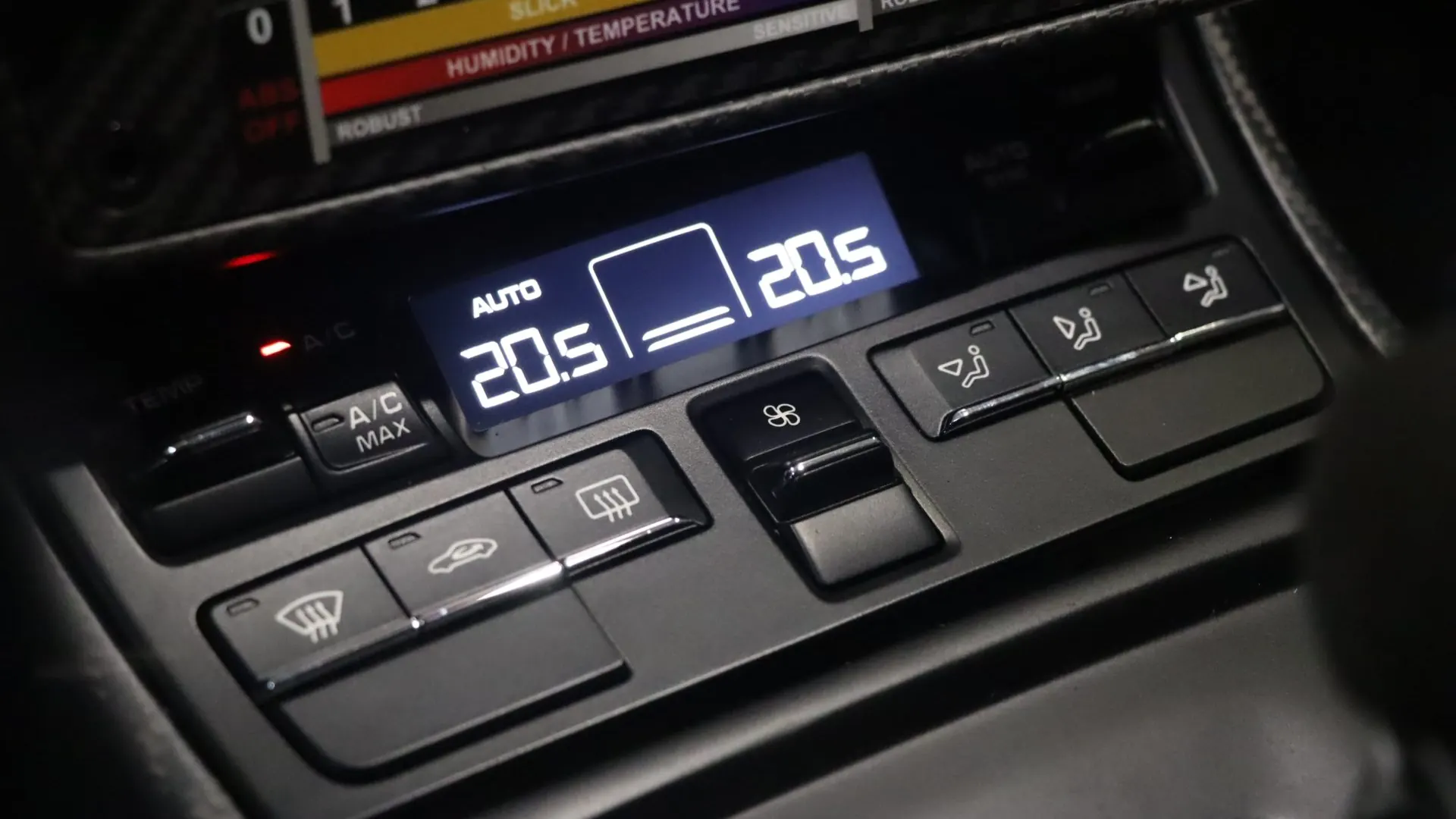 Porsche 911 — photo 24