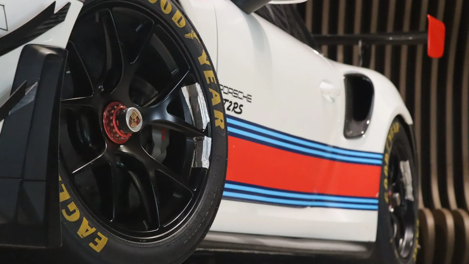 Porsche 911 — photo 46