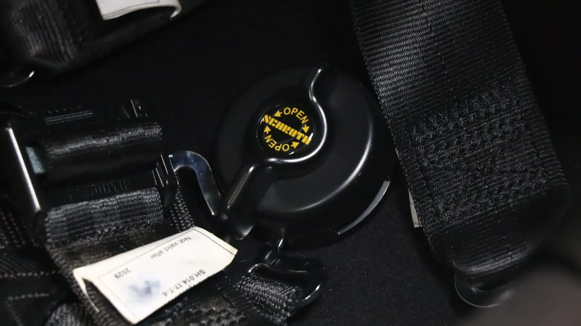 Porsche 911 — photo 32