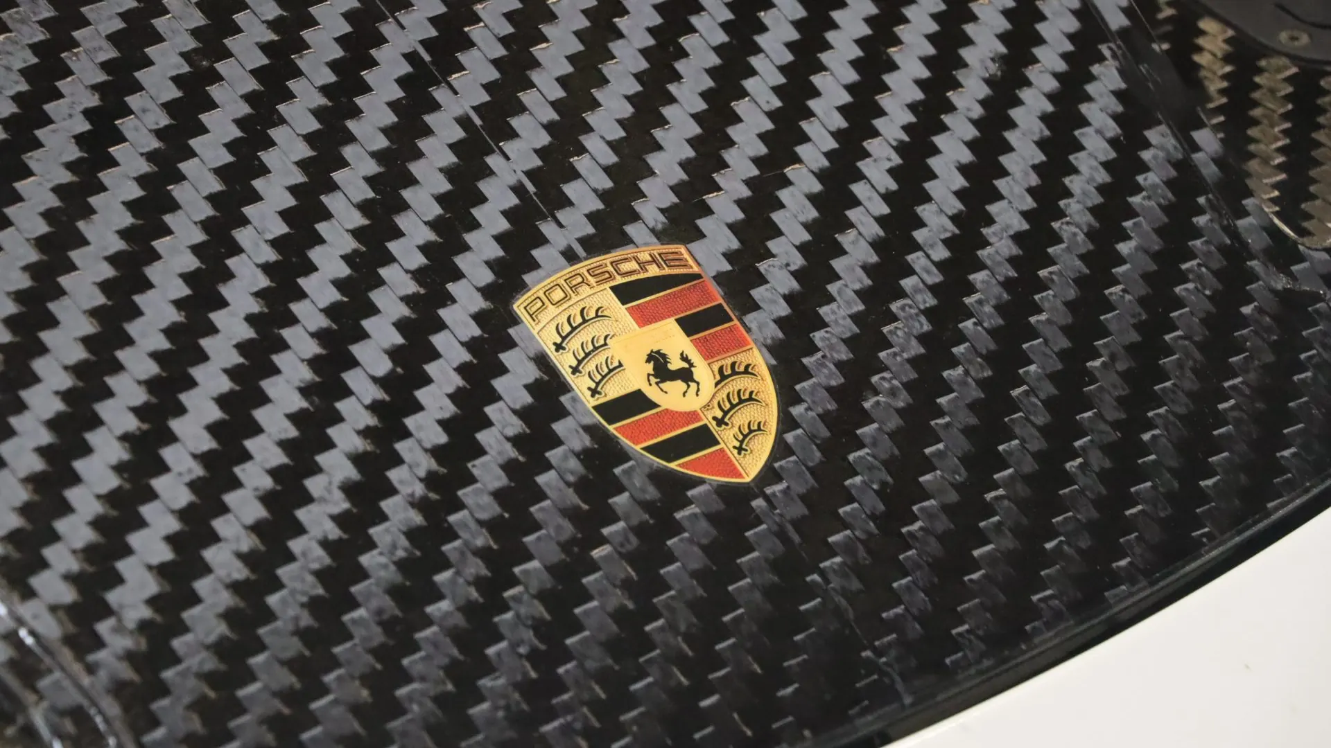 Porsche 911 — photo 40