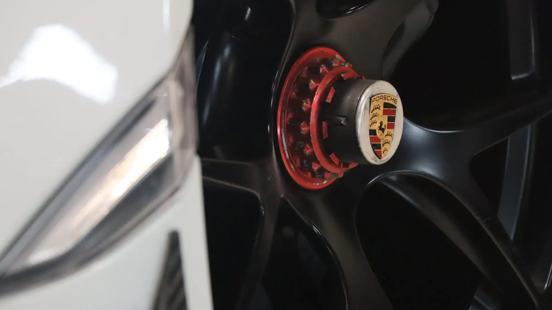 Porsche 911 — photo 47