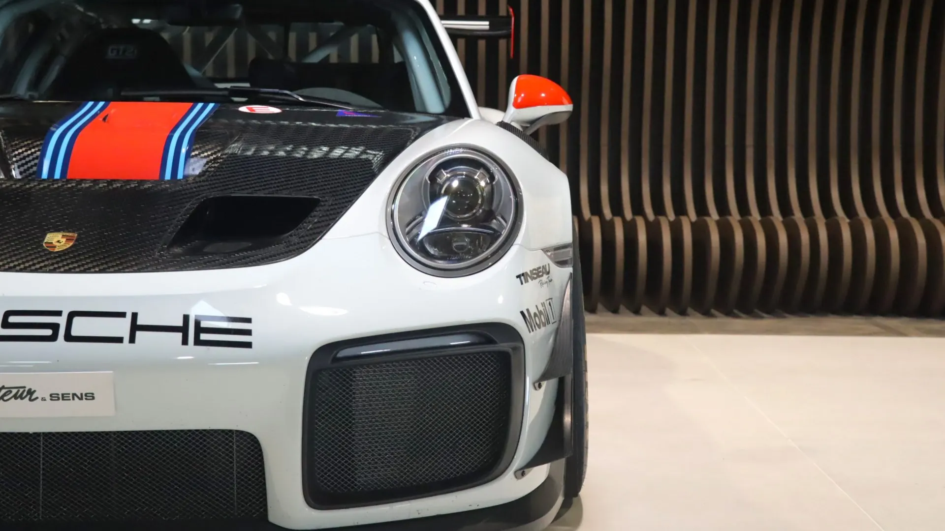 Porsche 911 — photo 36