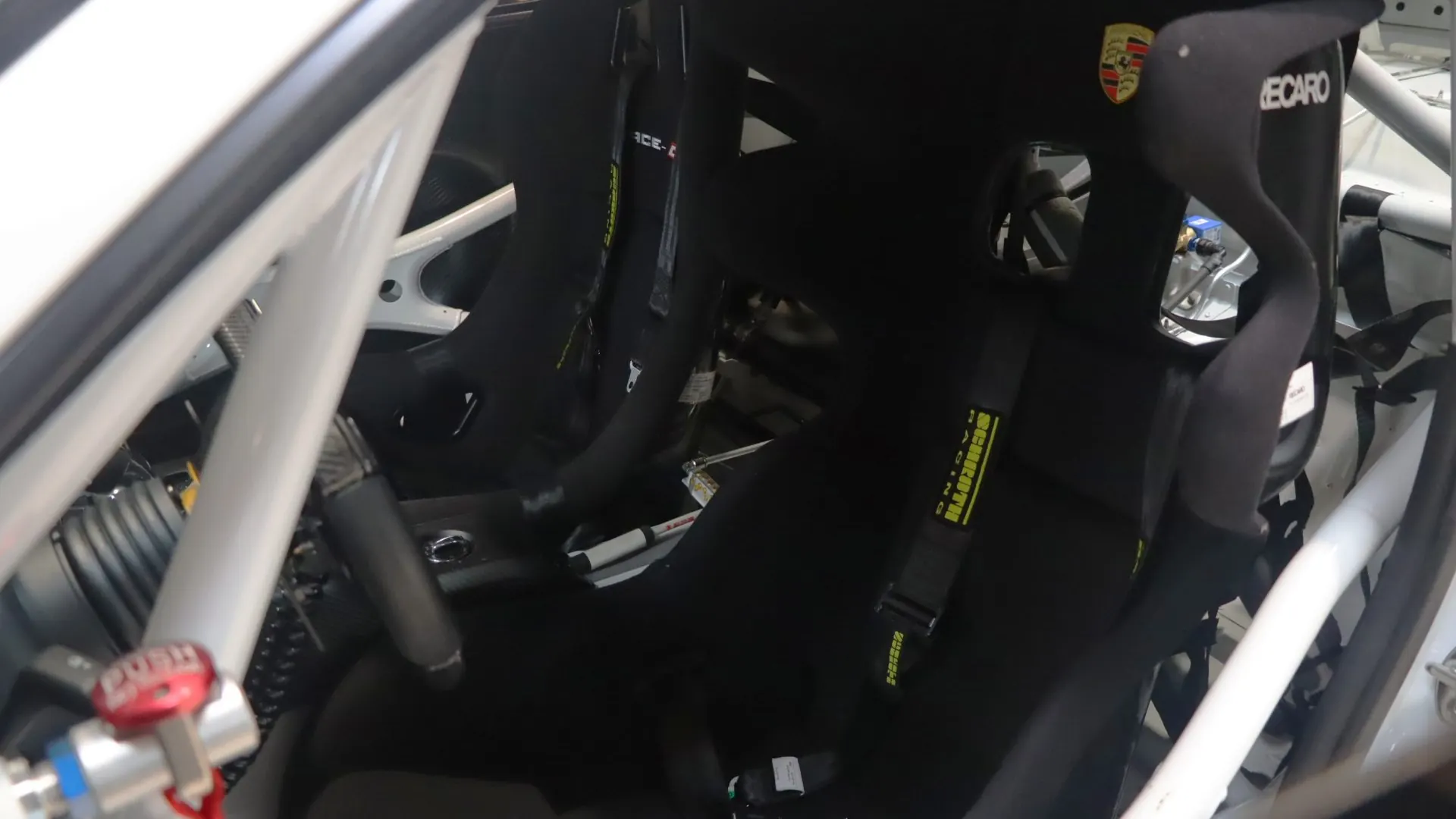 Porsche 911 — photo 6