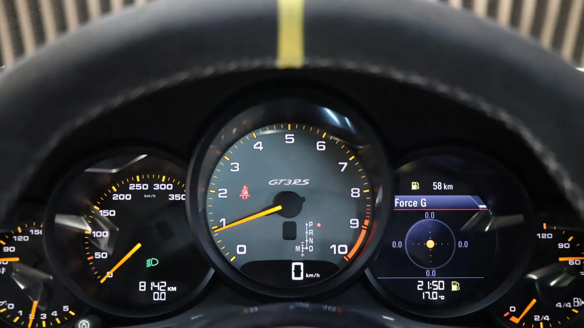 Porsche 911 — photo 22
