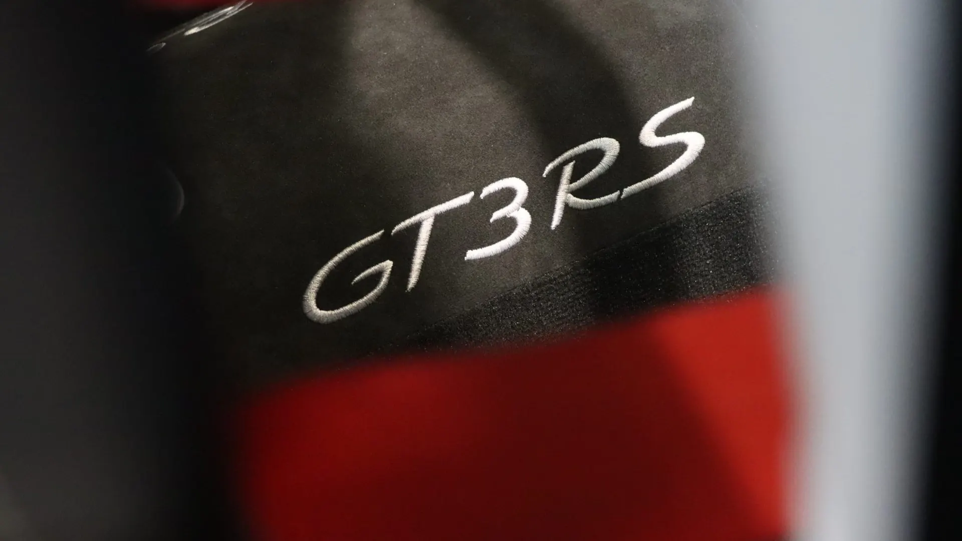 Porsche 911 — photo 38